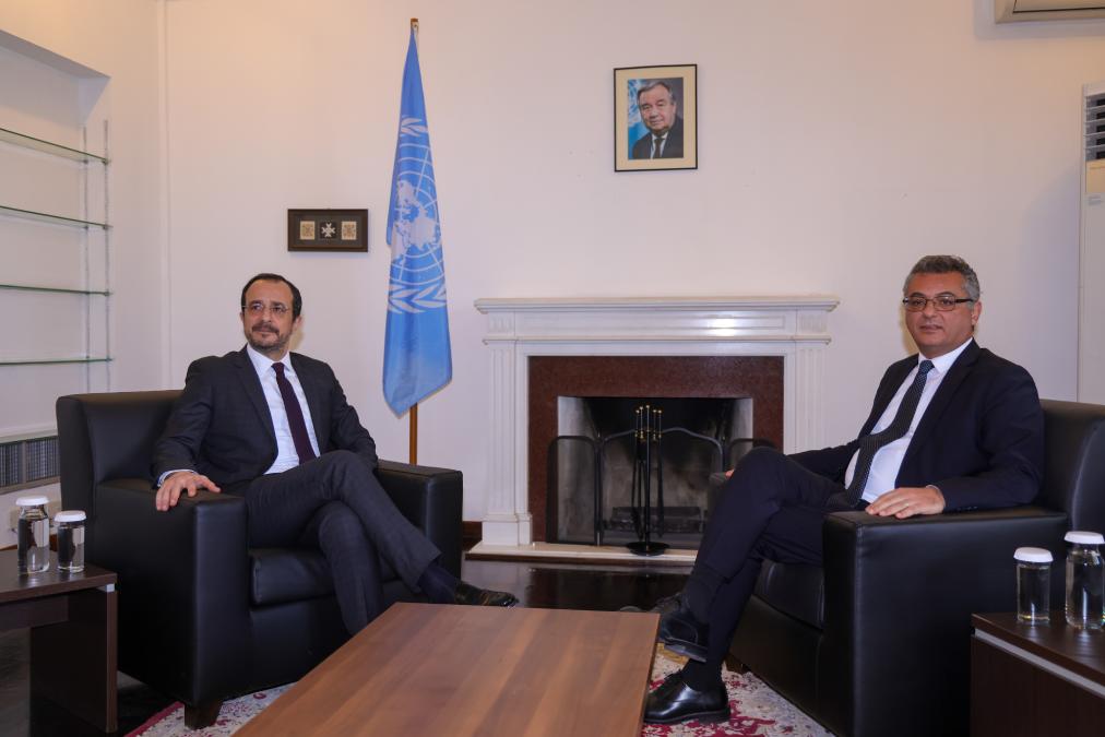 Christodoulides and Erhürman to Meet in UN Buffer Zone as Cyprus Track Faces New Test