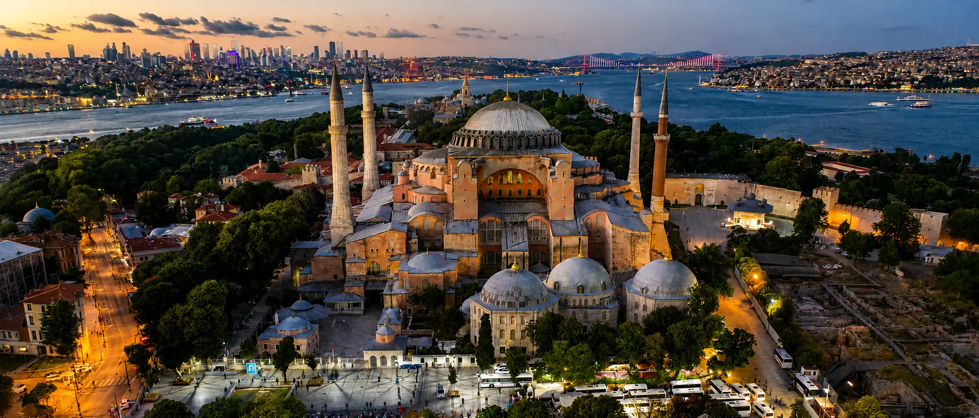 Hagia Sophia Dome Lead Removed as Minaret Is Partly Dismantled