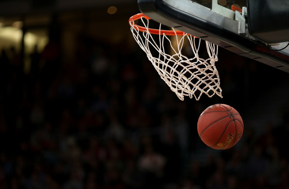 EuroLeague Relocates Anadolu Efes–Hapoel Match to Neutral Venue Over Security Concerns