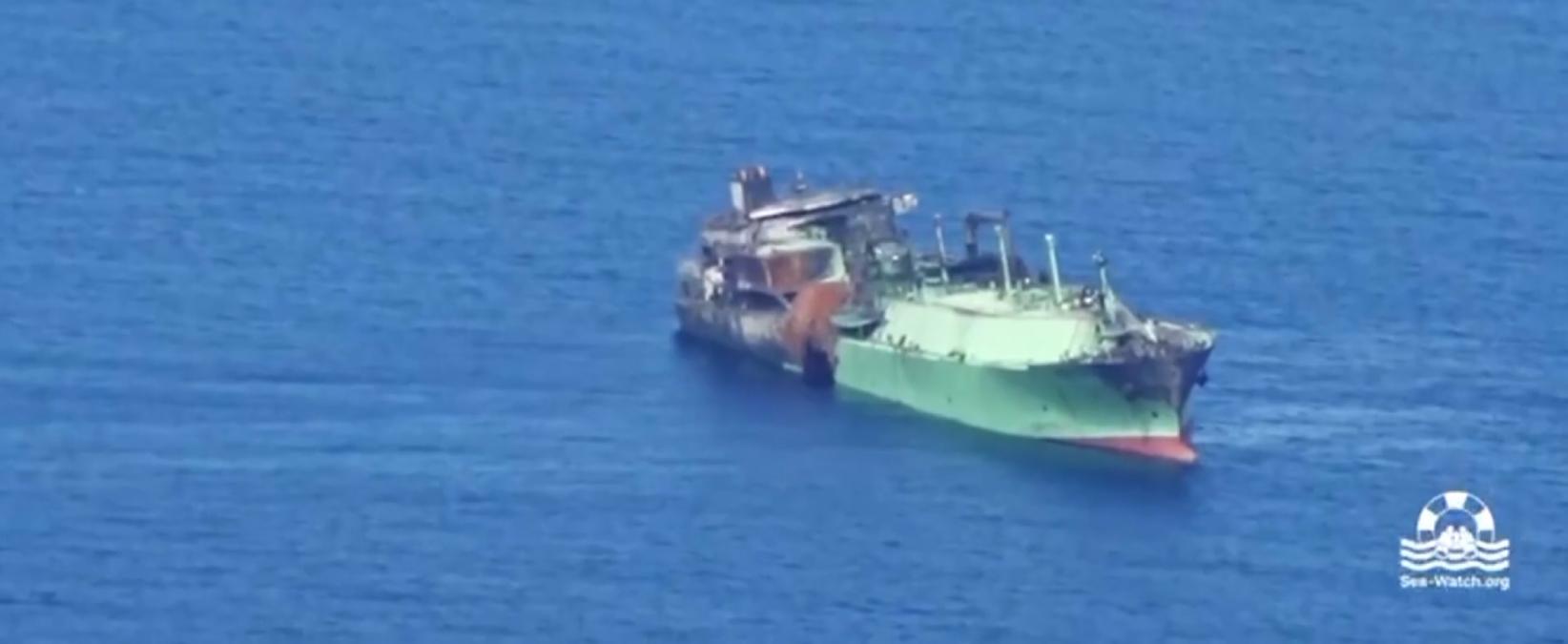 Shadow Fleet Tanker Drifts Uncrewed Toward Libya as Europe Warns of Environmental Risk