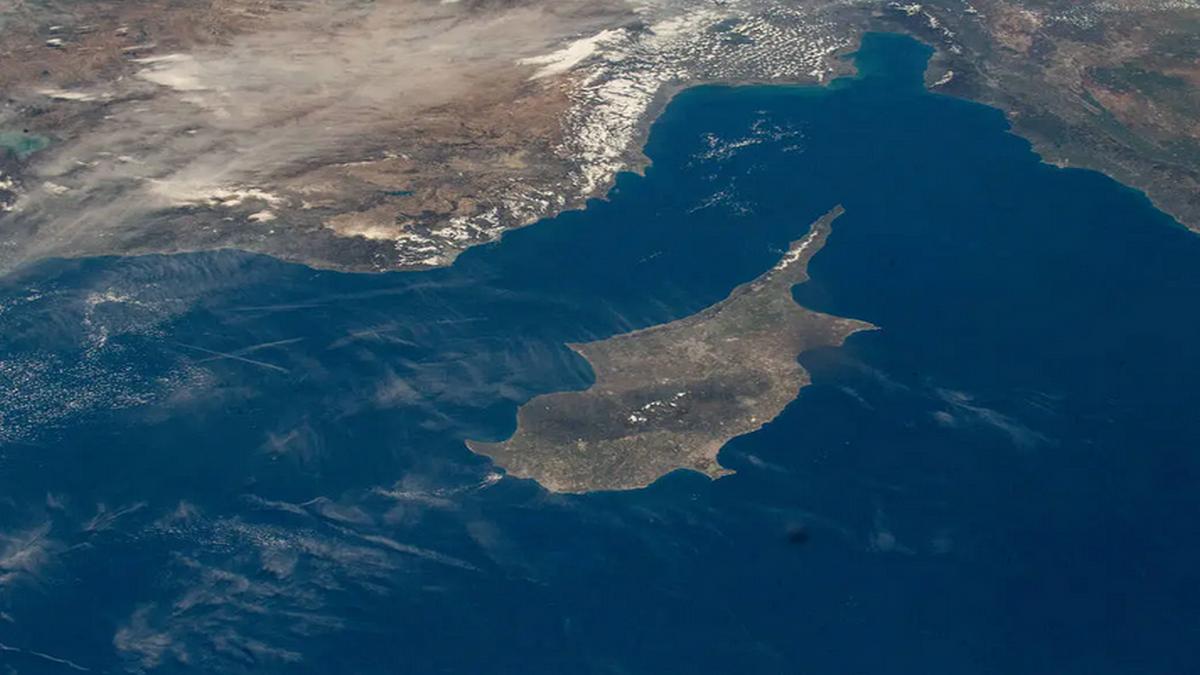 Türkiye to Build 50 MW Solar Power Plant in Northern Cyprus