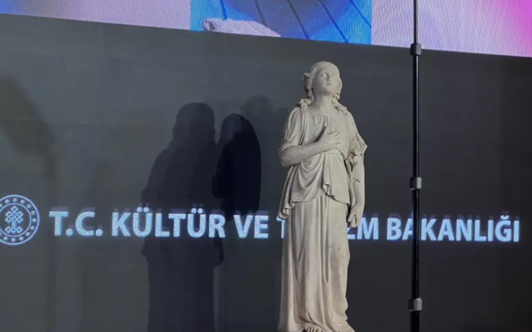Minister Hands Over Angel Statue to Greek Patriarchate, Expands Cultural Heritage Drive