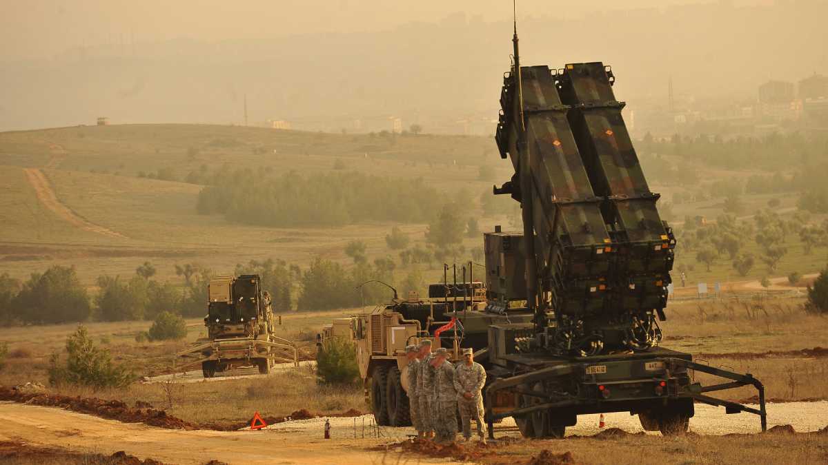 Greece Extends Air Defence Role to Gulf Energy Corridor as Türkiye Signals Deterrence