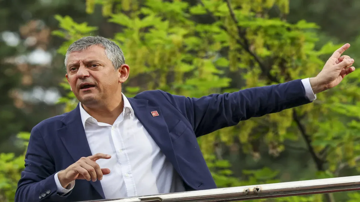 Yeni Parti Leads AK Party by 4.1 Points in SONAR Poll